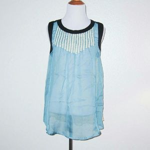 Ryu Blue and Cream Lace Tunic Tank
